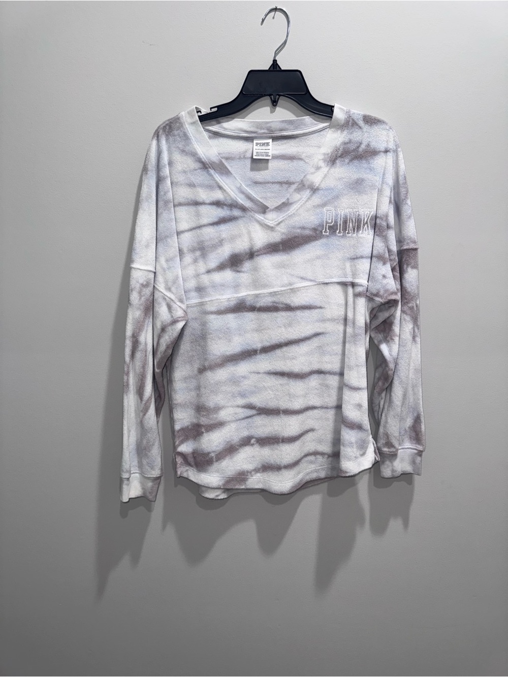 PINK Victoria's Secret Light Gray & White Tie-Dye V-Neck Sweatshirt
